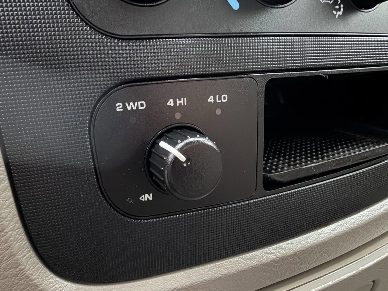 Used 2004 Dodge Ram 1500 Truck SLT w/ Big Horn Quad Cab Value Group image 20