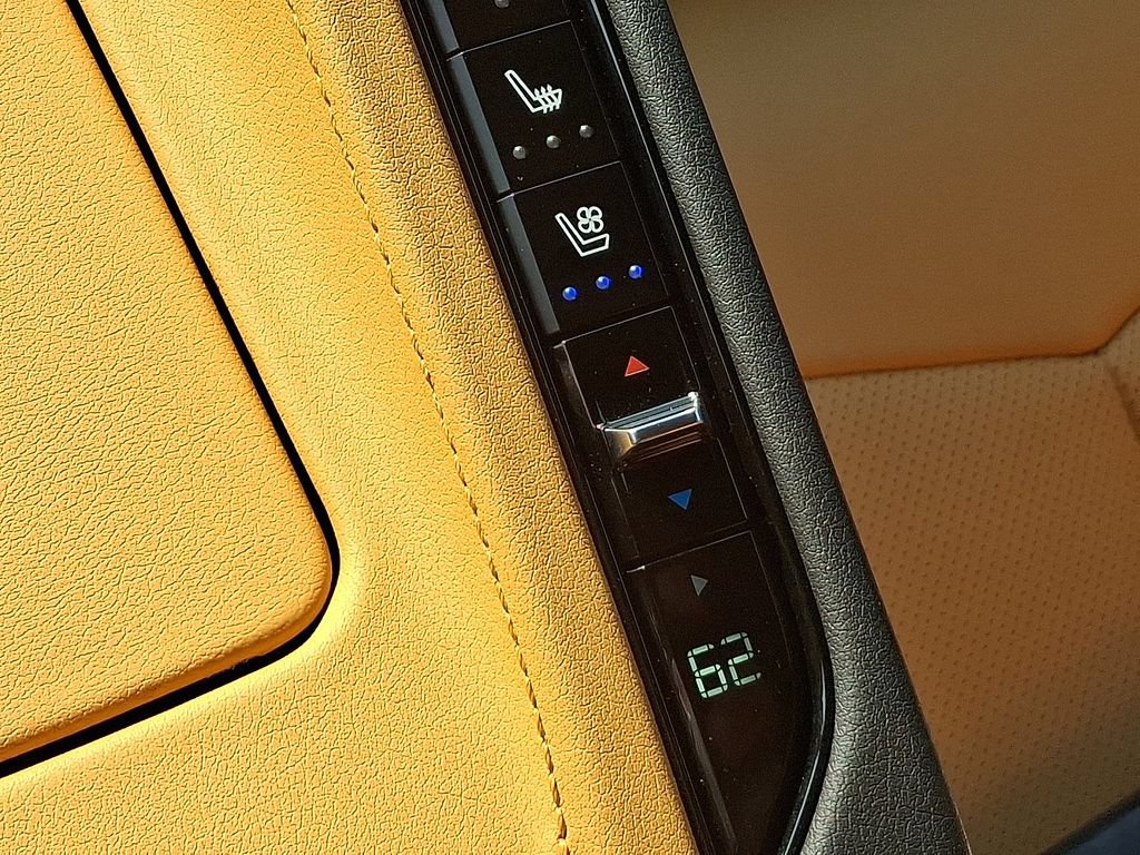 Certified 2022 Chevrolet Corvette Stingray Preferred Cpe w/ Z51 Performance Package RWD image 15