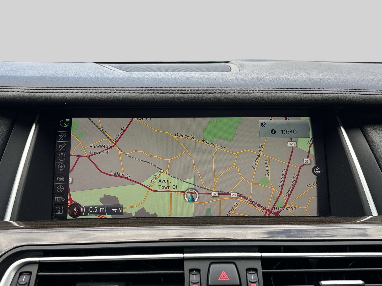 Used 2015 BMW 750Li xDrive image 22