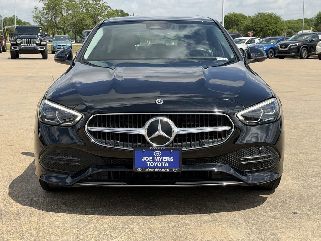 Used 2025 Mercedes-Benz C 300 Sedan image 3