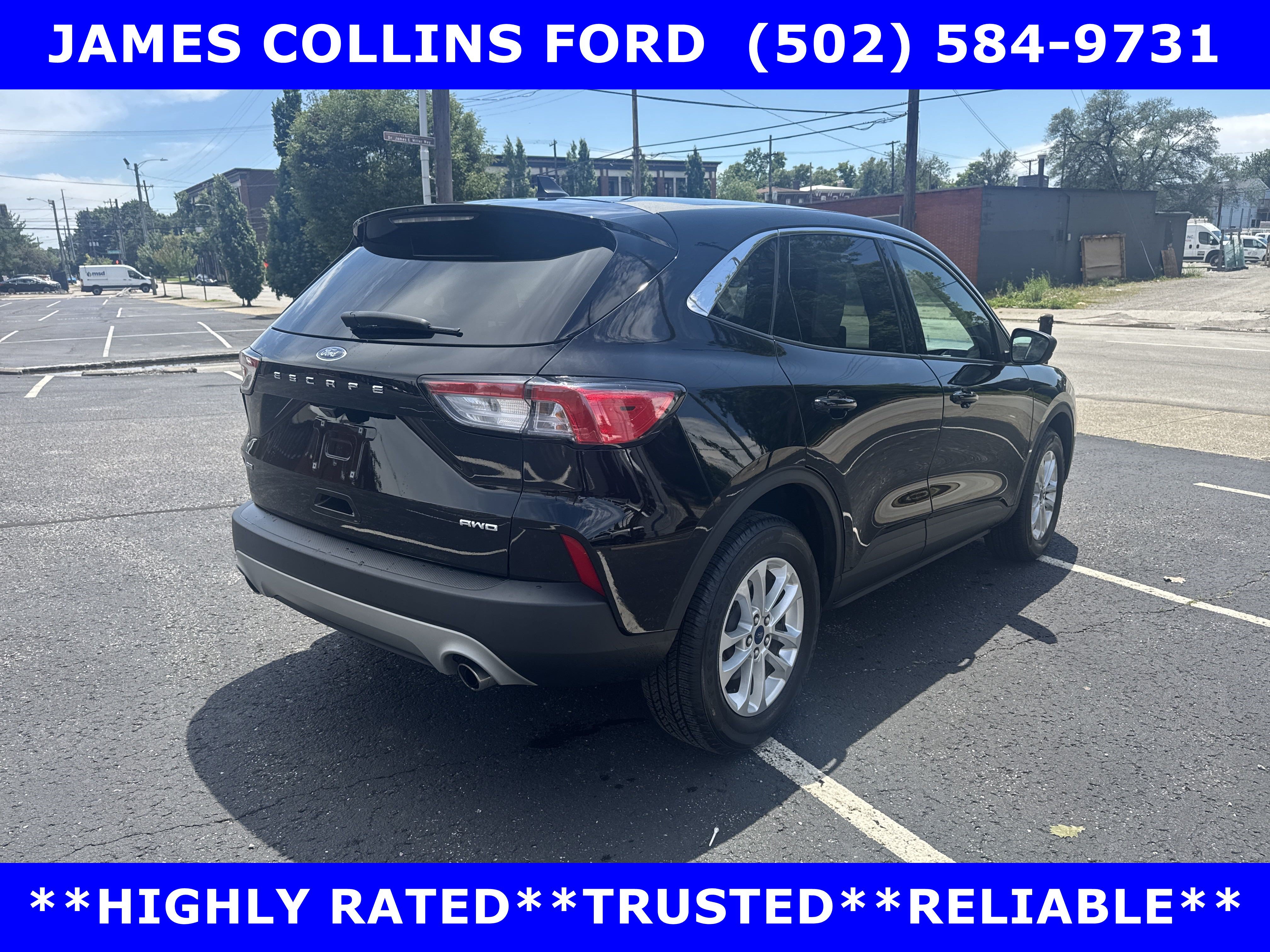 Used 2022 Ford Escape SE w/ Cold Weather Package AWD/4WD image 5
