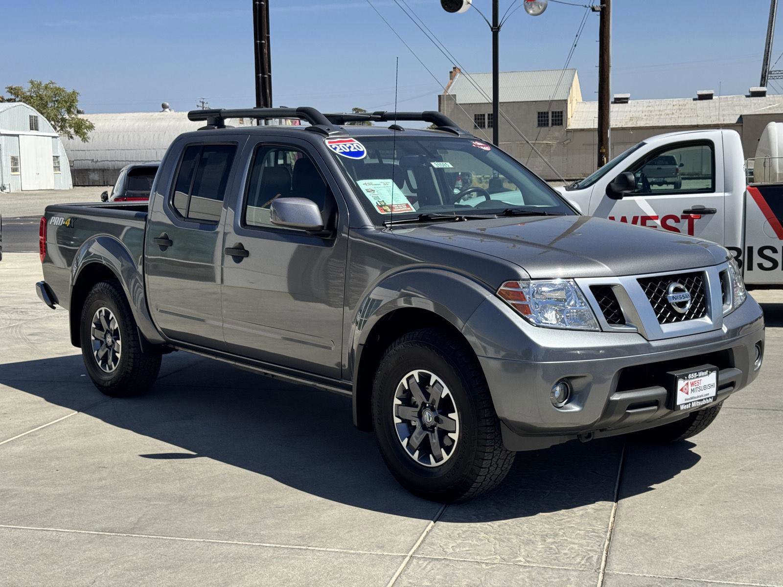 Used 2020 Nissan Frontier PRO-4X w/ Pro-4x Utility Package image 4