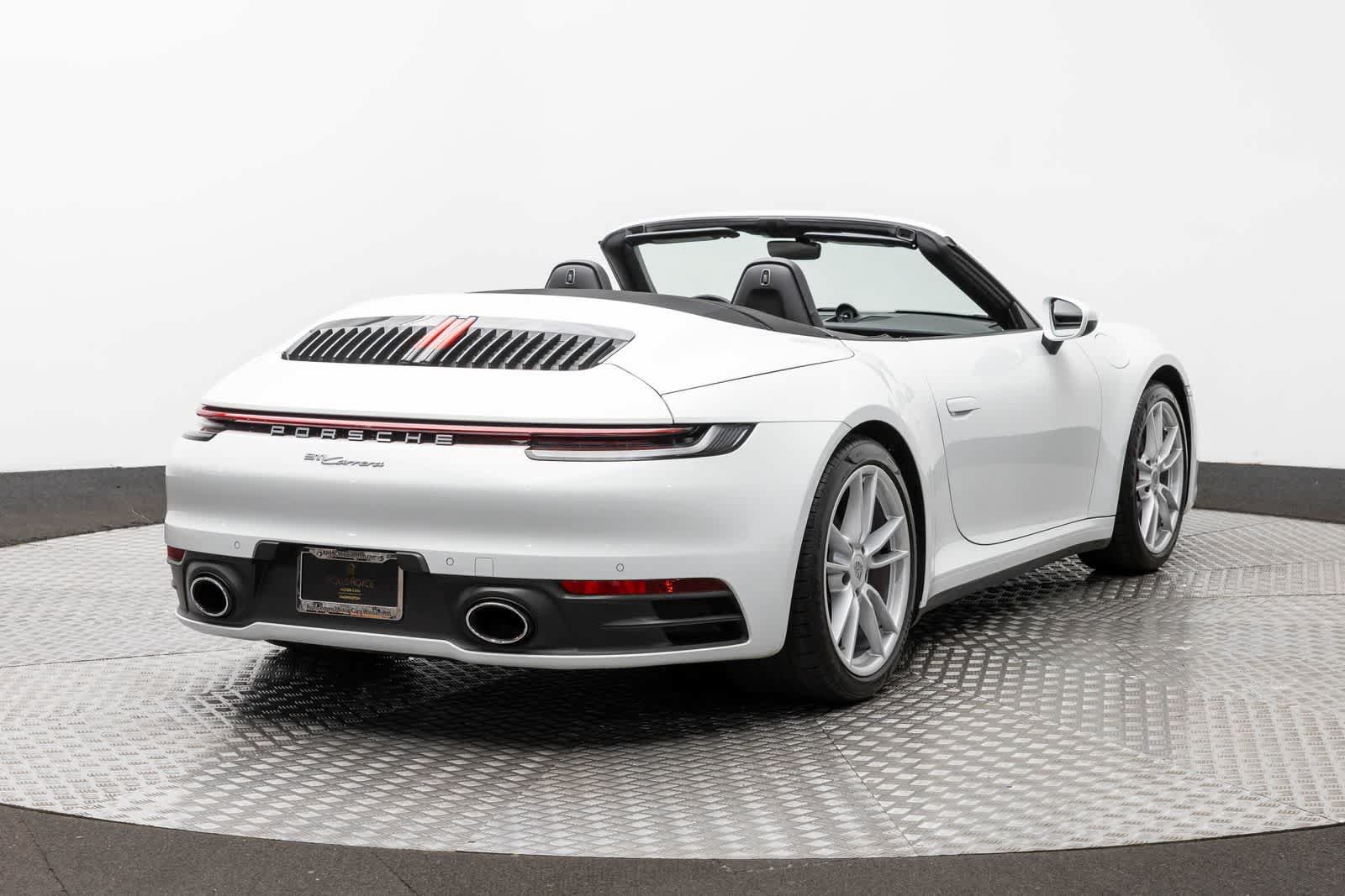 Used 2020 Porsche 911 Carrera RWD image 24