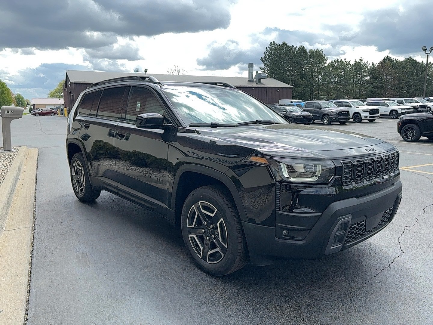 New 2026 Jeep Cherokee Limited AWD/4WD image 4