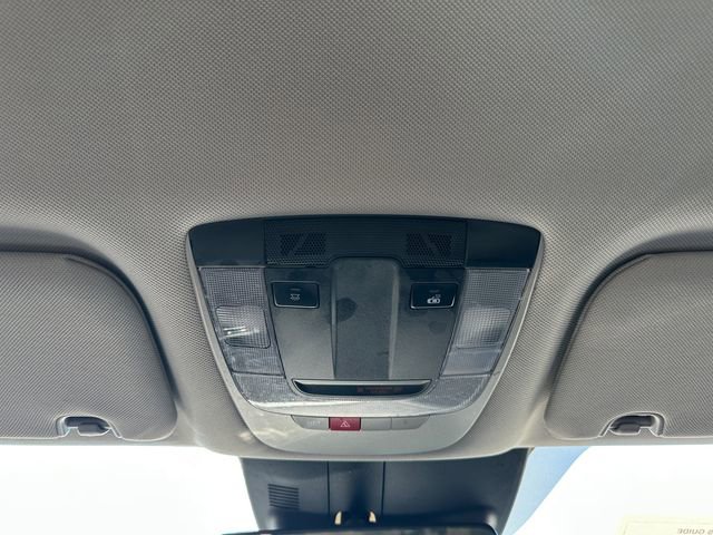 Used 2024 Kia Sorento S image 28