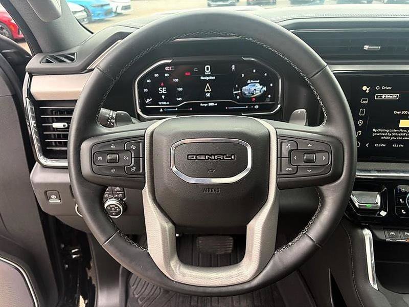 Used 2025 GMC Sierra 1500 Denali w/ Denali Reserve Package AWD/4WD image 19