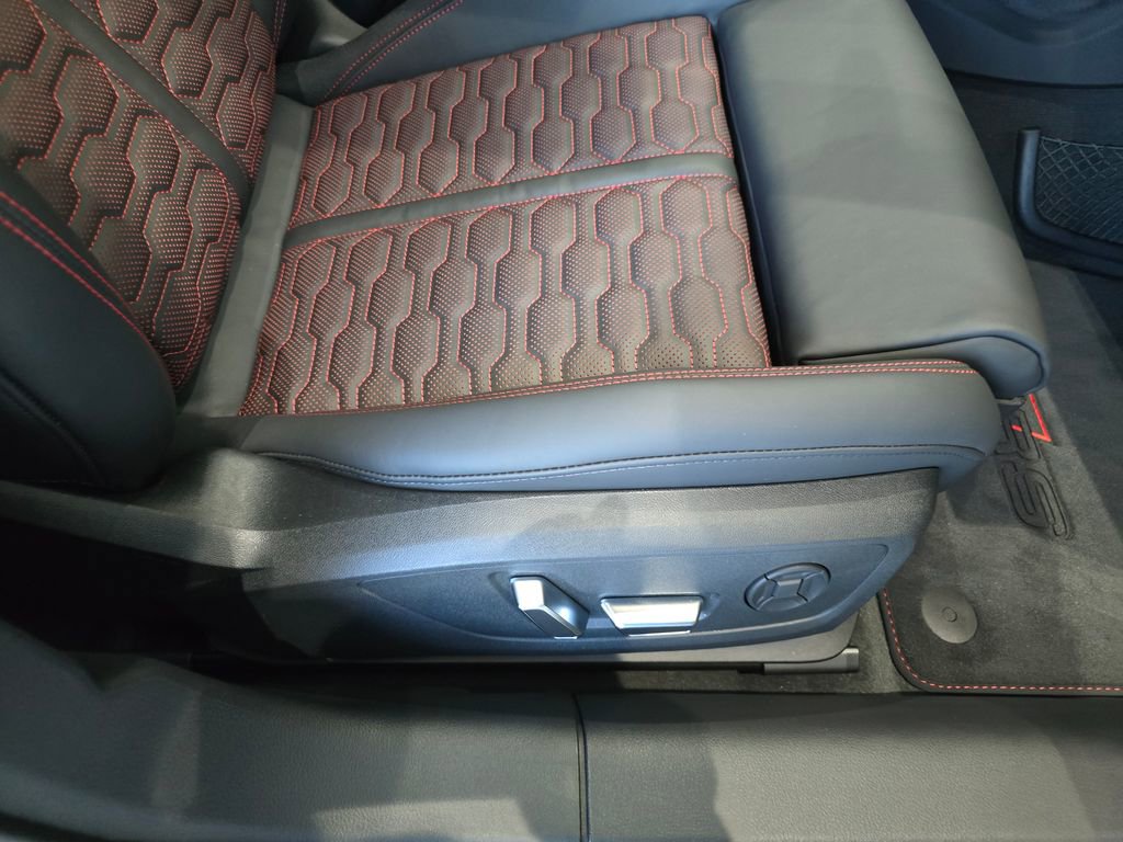 New 2026 Audi RS 6 performance image 8