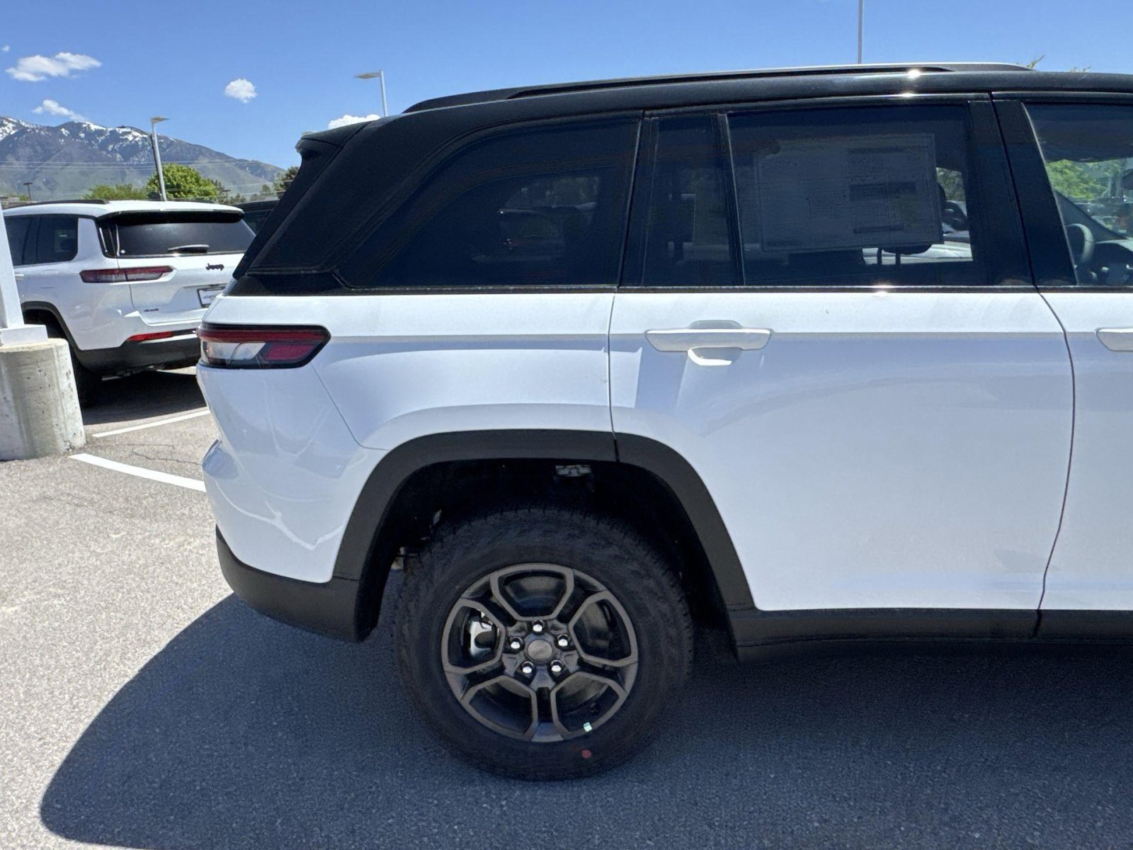 New 2025 Jeep Grand Cherokee Trailhawk AWD/4WD image 14