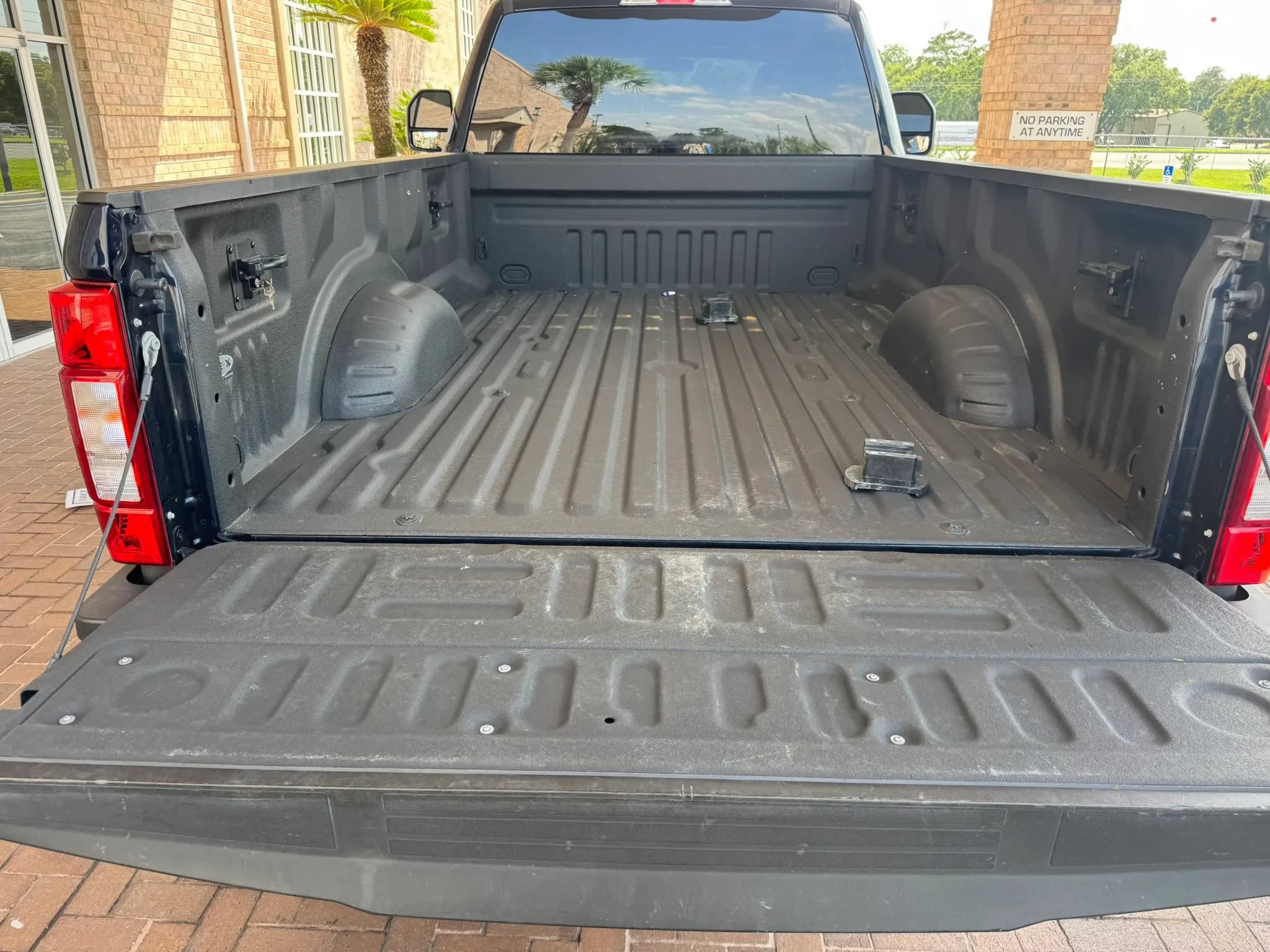 Used 2022 Ford F250 XLT w/ XLT Value Package AWD/4WD image 16