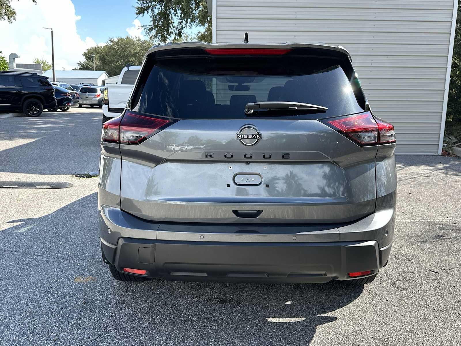 Used 2026 Nissan Rogue Dark Armor FWD image 5