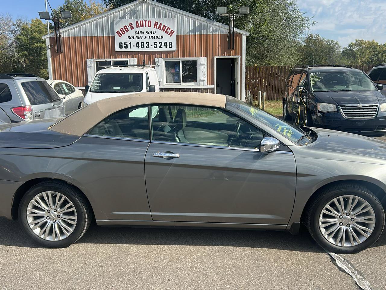 Used 2013 Chrysler 200 Limited FWD image 4