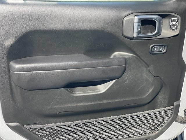 Used 2024 Jeep Wrangler Unlimited AWD/4WD image 19