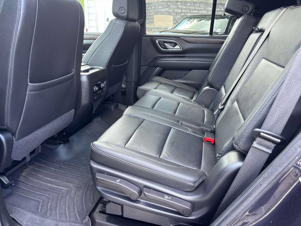 Used 2022 Chevrolet Tahoe LT w/ LT Signature Plus Package AWD/4WD image 13