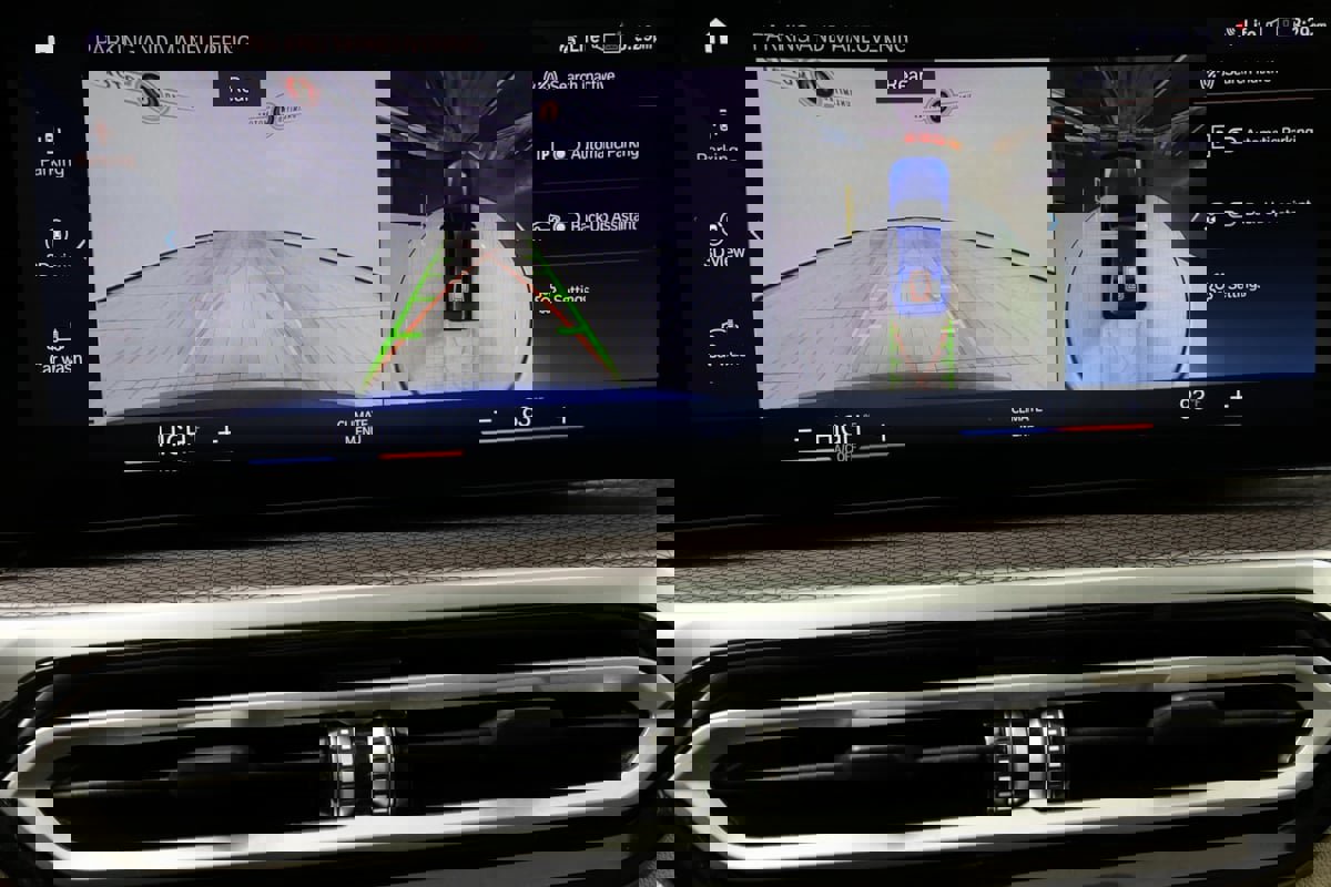 Used 2024 BMW M340i xDrive w/ Premium Package image 7