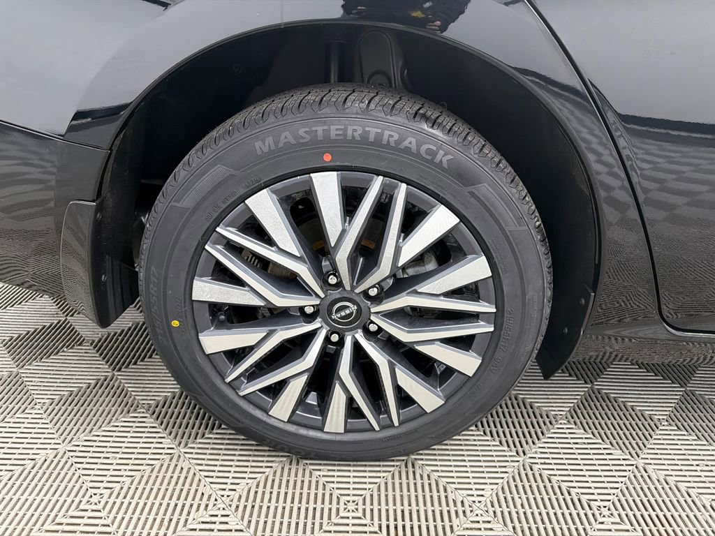 Used 2023 Nissan Altima 2.5 SV w/ SV Premium Package image 18