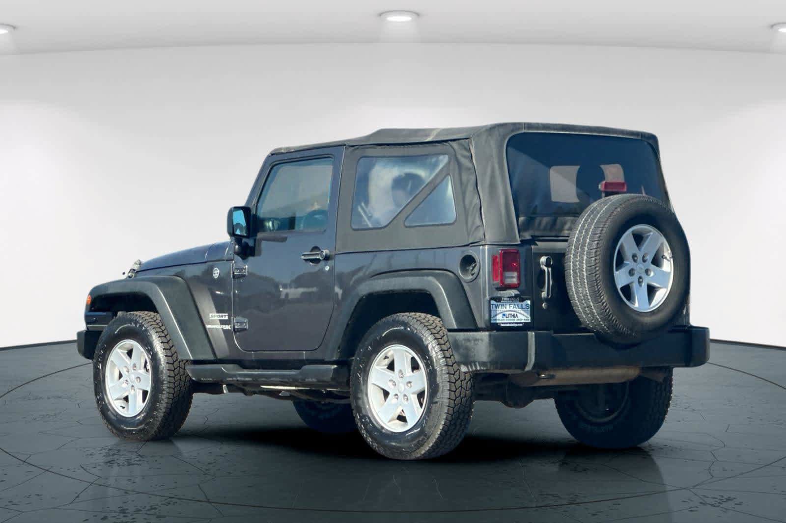 Used 2018 Jeep Wrangler Sport AWD/4WD image 8