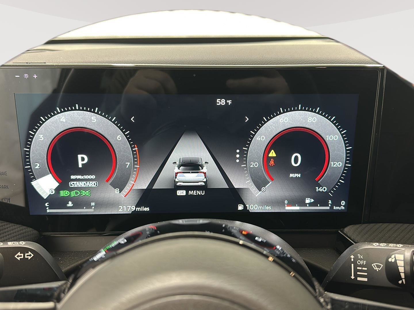 Used 2025 Nissan Kicks SR image 11