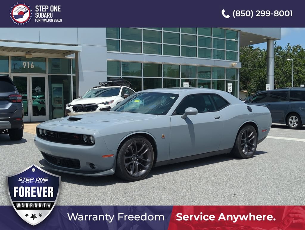 Used 2022 Dodge Challenger R/T Scat Pack w/ Plus Package RWD image 2
