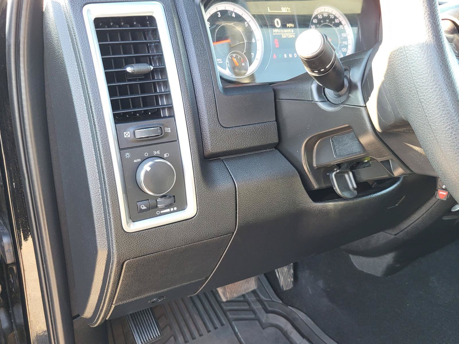 Used 2024 RAM 1500 Classic Warlock RWD image 18