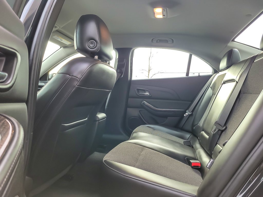 Used 2015 Chevrolet Malibu LT w/ Power Convenience Package image 8