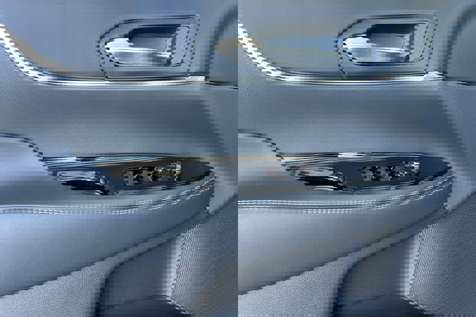 New 2026 Toyota Mirai XLE image 12