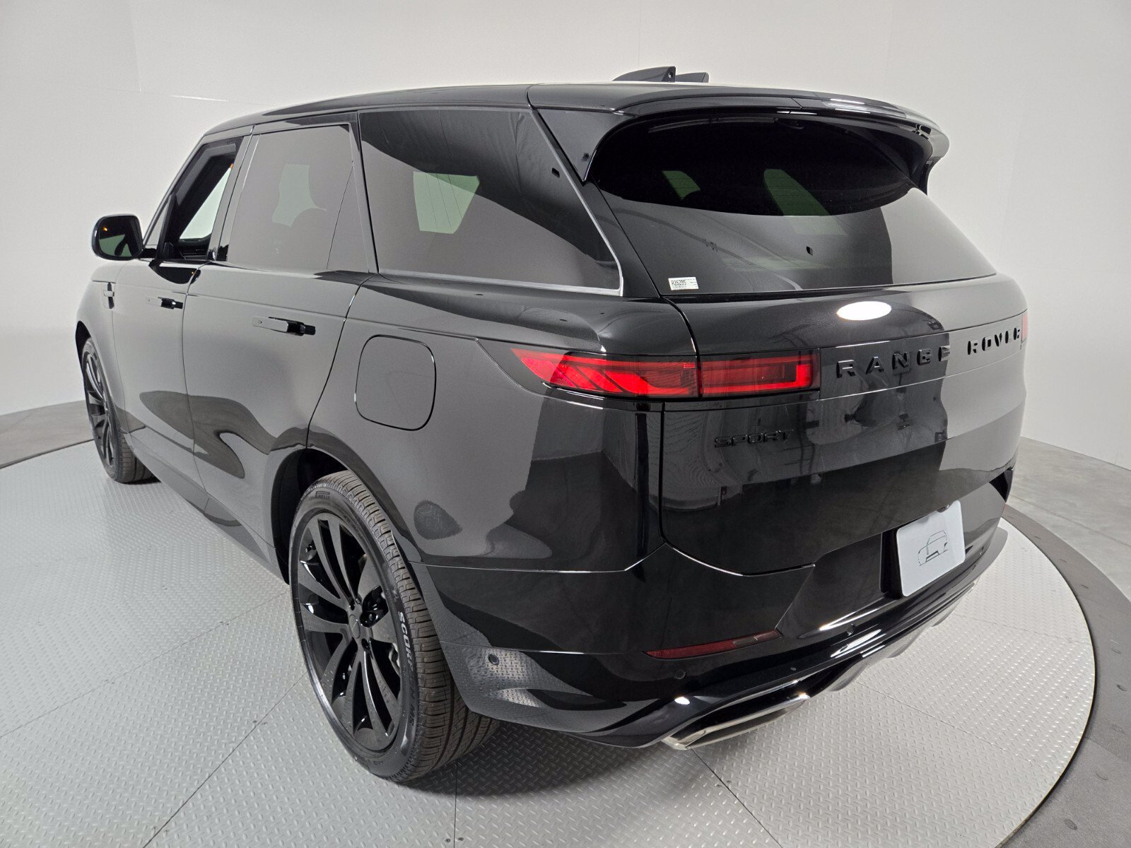 New 2026 Land Rover Range Rover Sport Dynamic SE AWD/4WD image 17