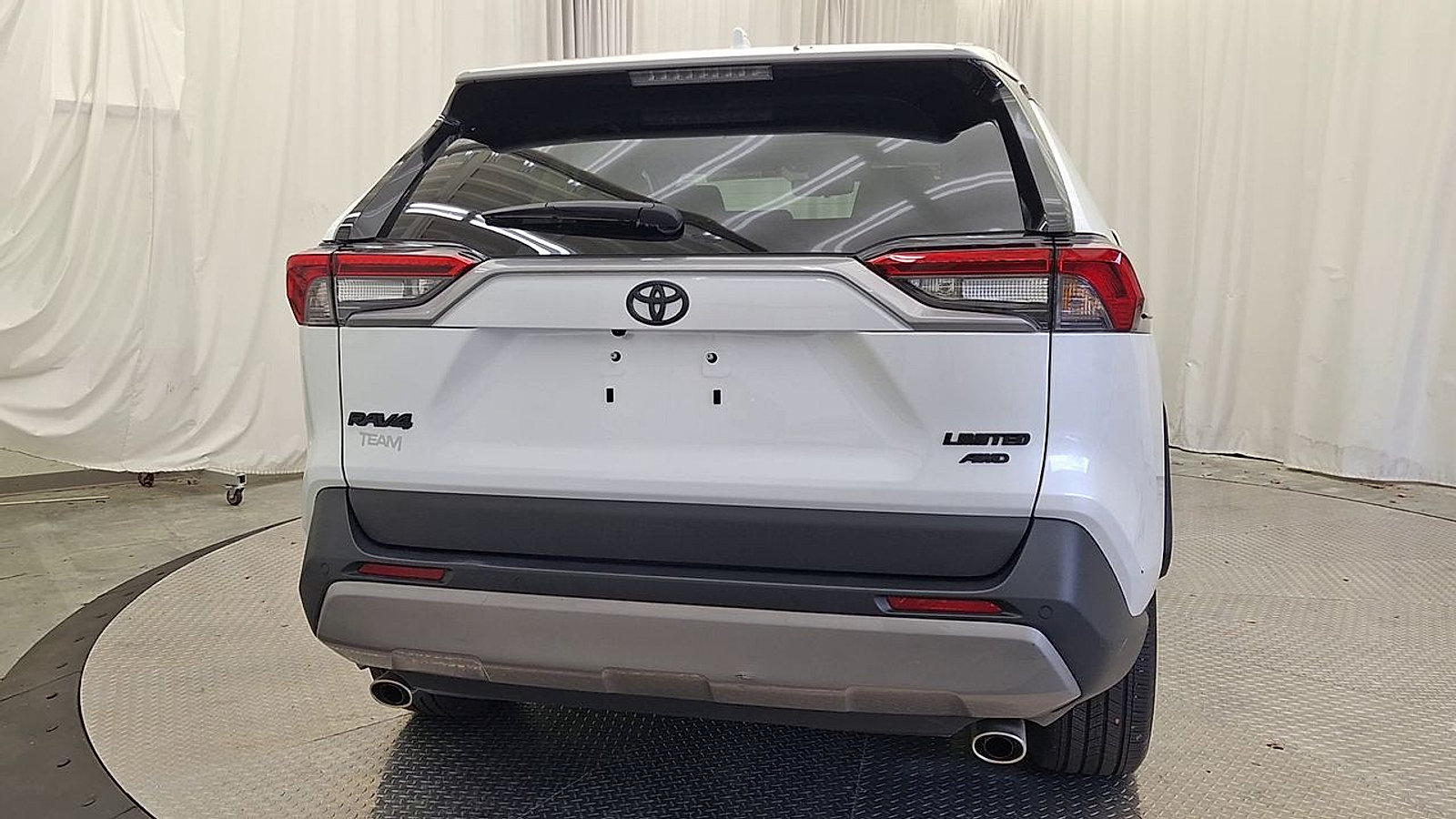 Certified 2024 Toyota RAV4 Limited w/ Advanced Technology Package AWD/4WD image 4