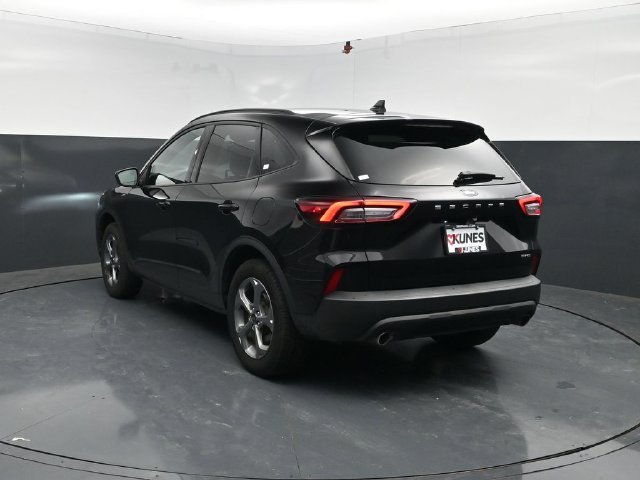 Used 2025 Ford Escape ST-Line Select AWD/4WD image 6
