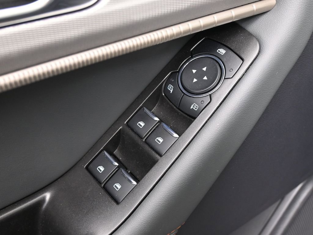 New 2025 Ford Explorer Active w/ Active Comfort Package image 12