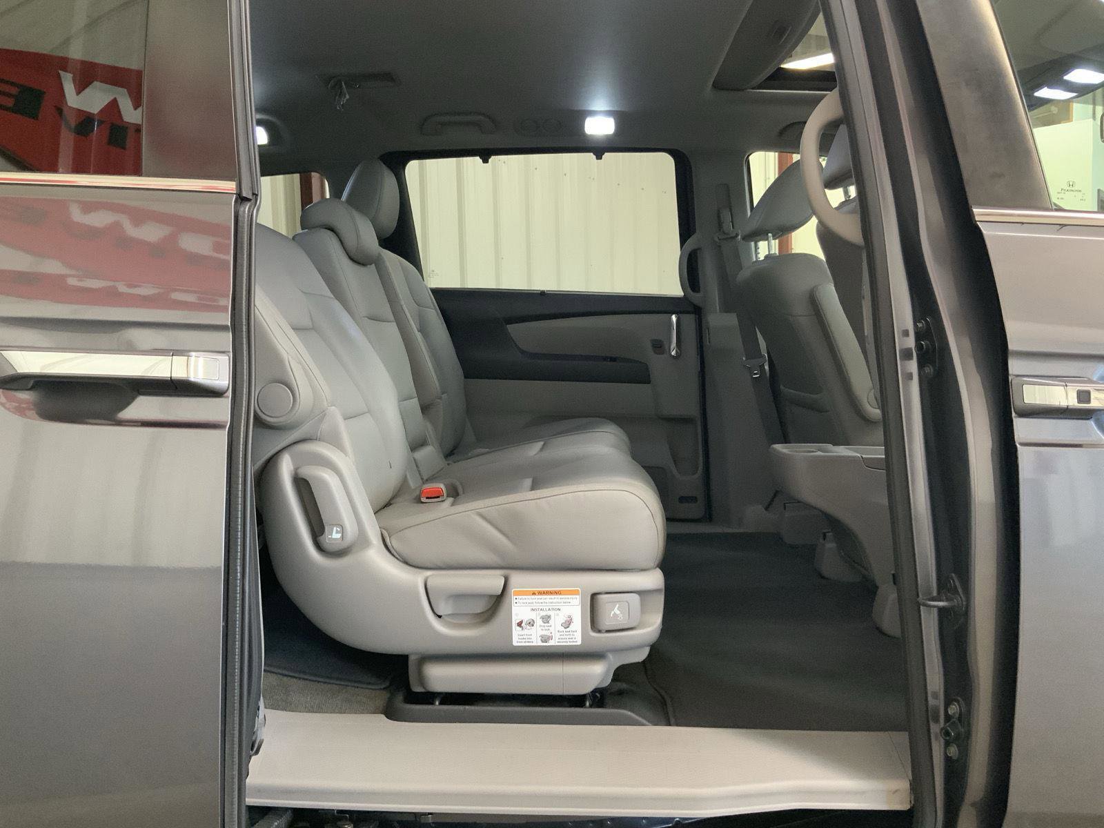 Used 2016 Honda Odyssey EX-L image 35