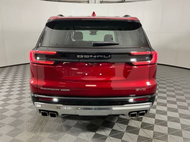 Used 2024 GMC Acadia Denali image 8