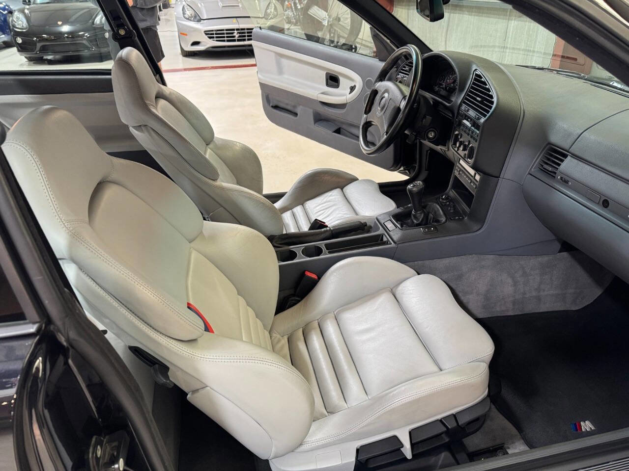 Used 1995 BMW M3 Coupe image 23