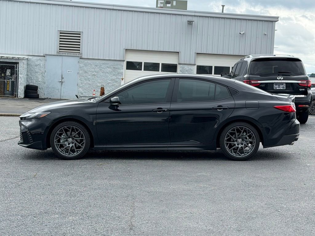 Used 2026 Toyota Camry SE w/ Convenience Package FWD image 8