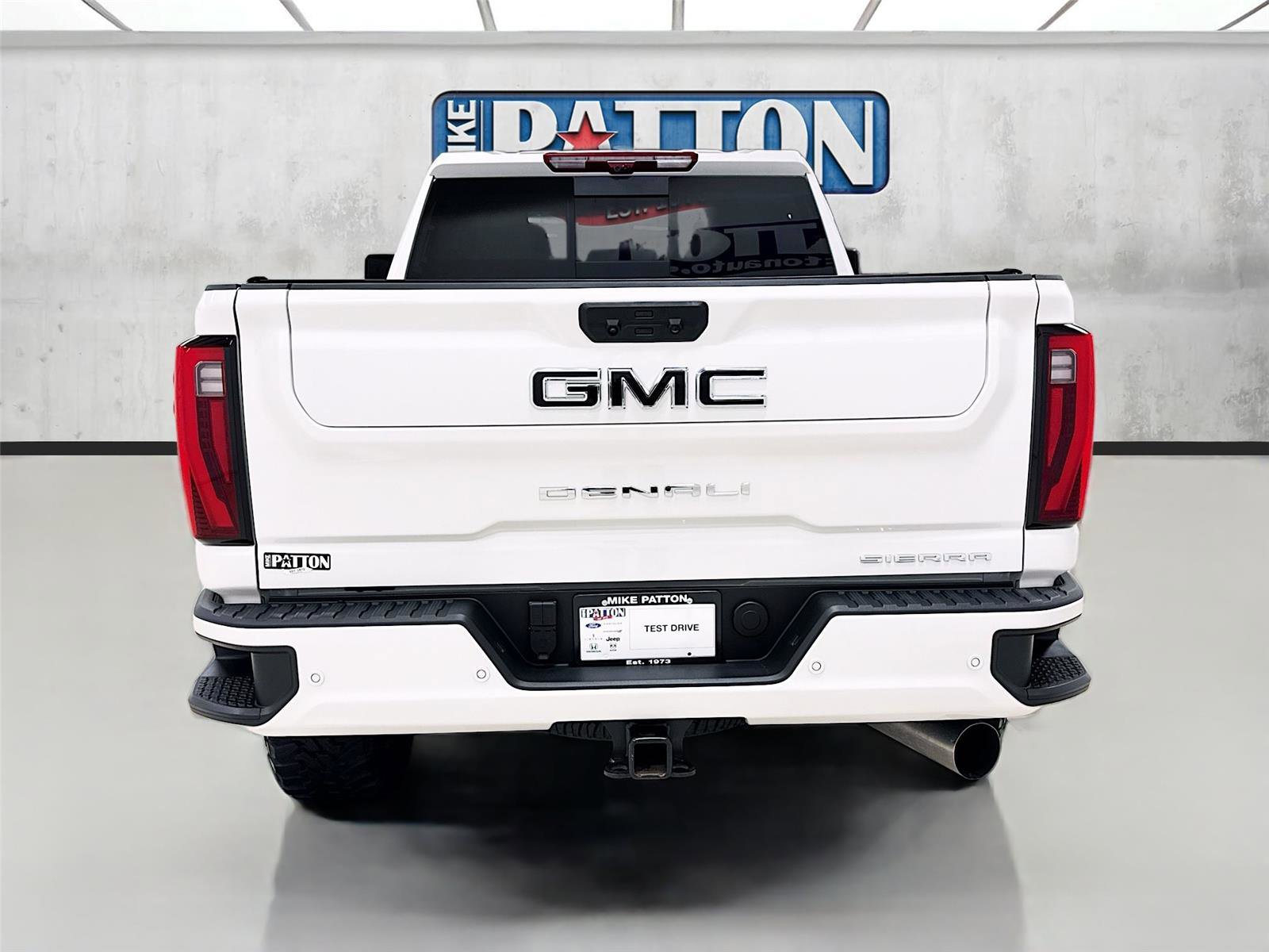 Used 2025 GMC Sierra 2500 Denali w/ Denali Reserve Package image 5