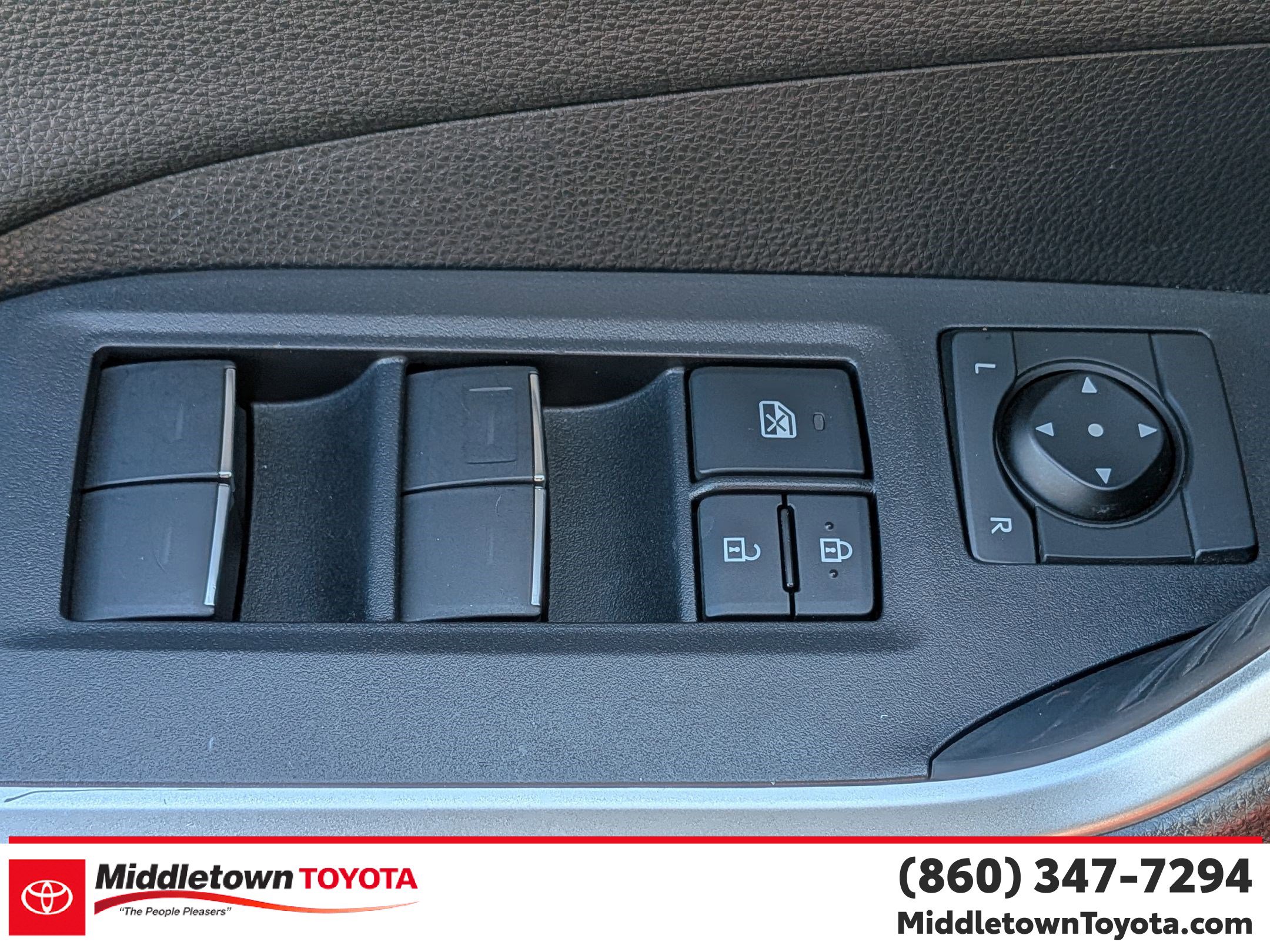 Used 2023 Toyota RAV4 Limited AWD/4WD image 12