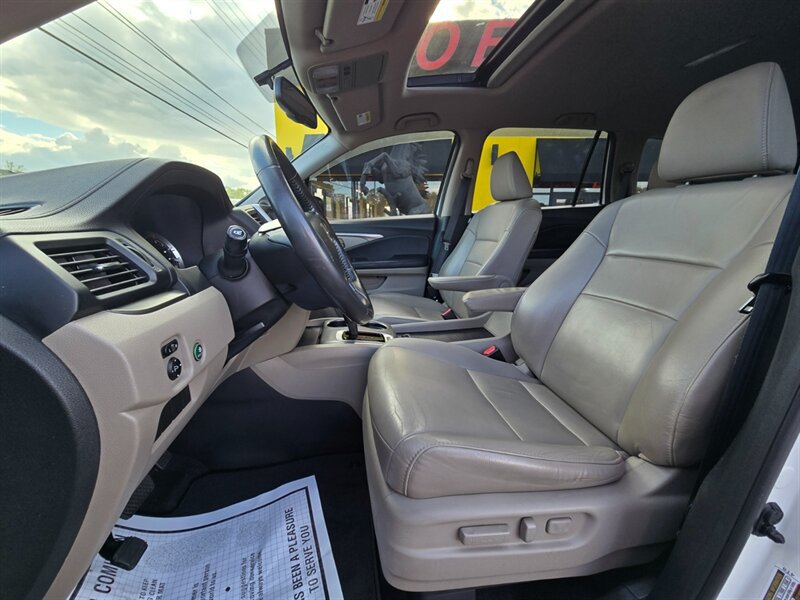 Used 2017 Honda Pilot EX-L image 11