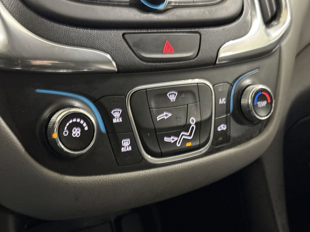 Used 2020 Chevrolet Equinox LS w/ LS Convenience Package image 16