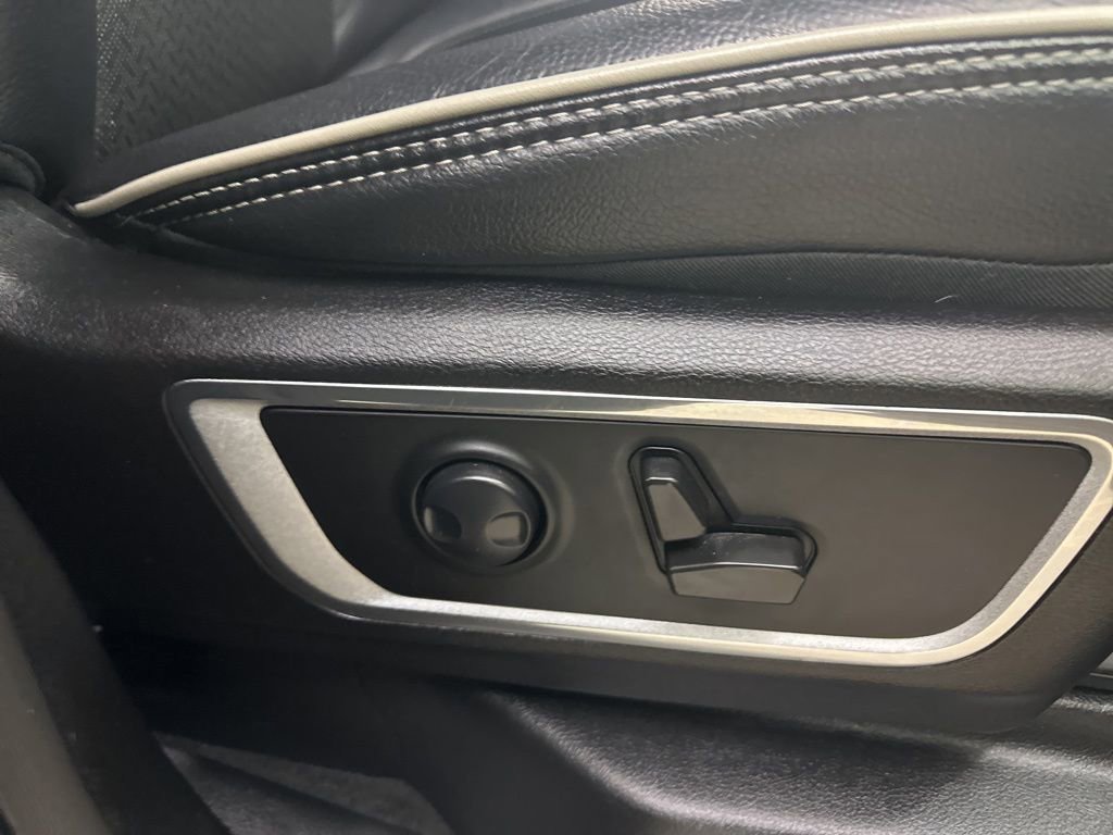 Used 2022 RAM 1500 Laramie w/ Sport Appearance Package image 22