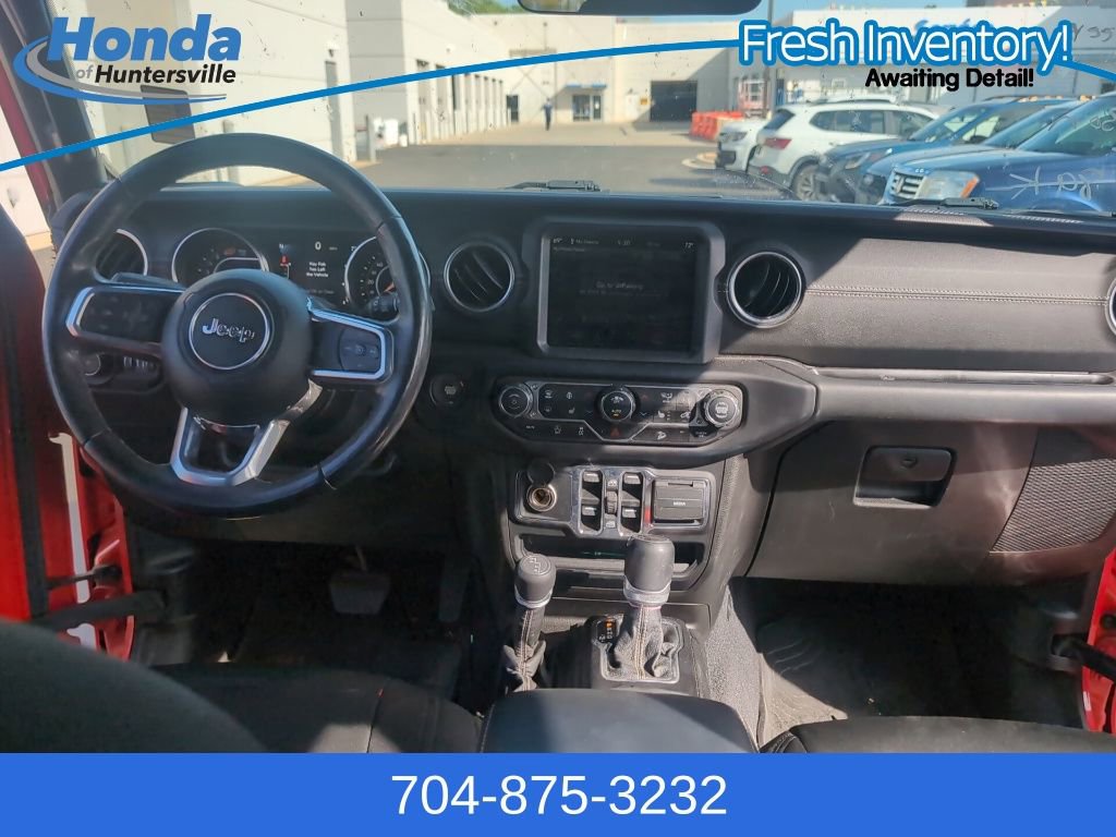 Used 2020 Jeep Wrangler Unlimited Sahara image 16