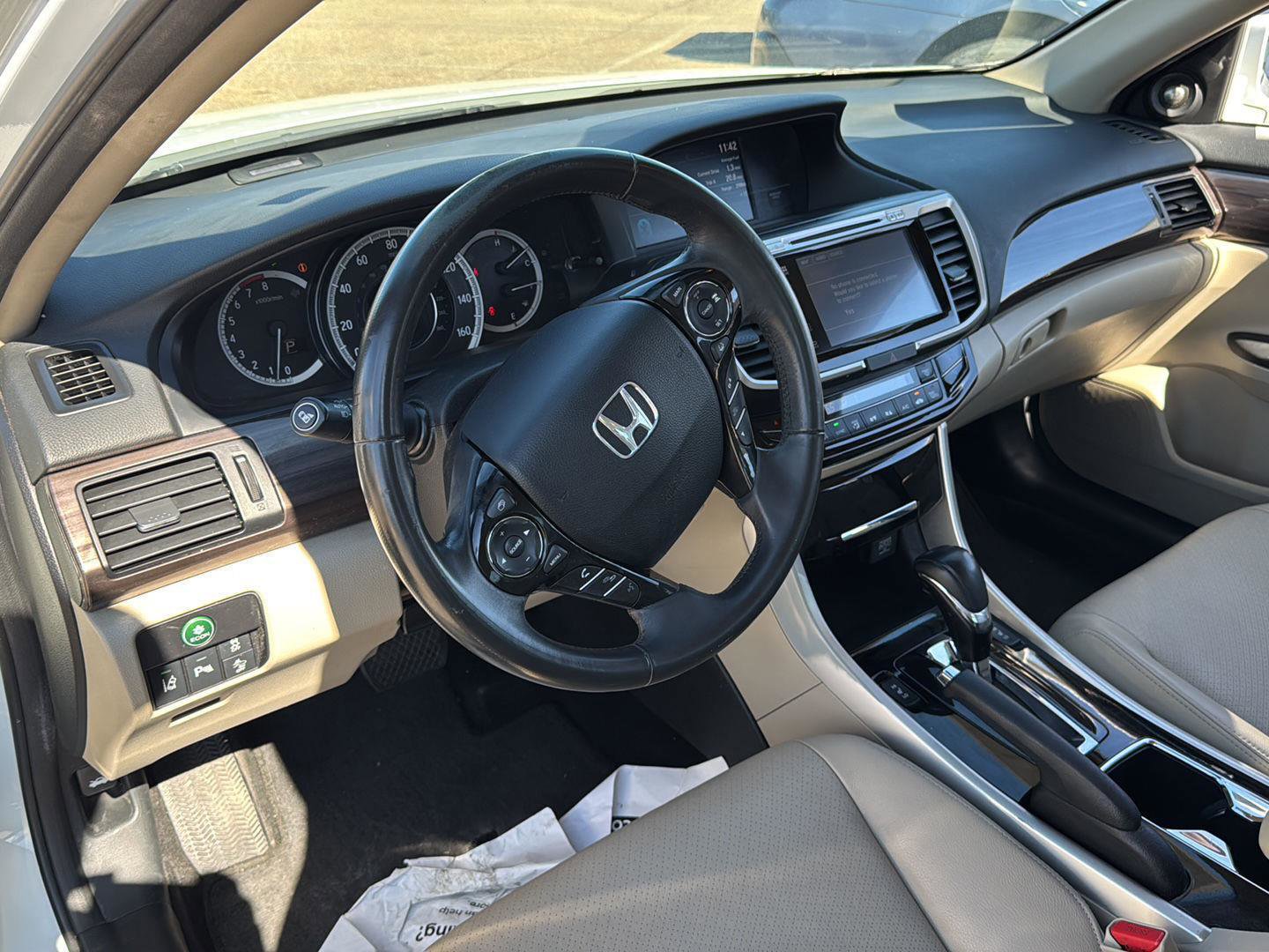 Used 2017 Honda Accord Touring image 20