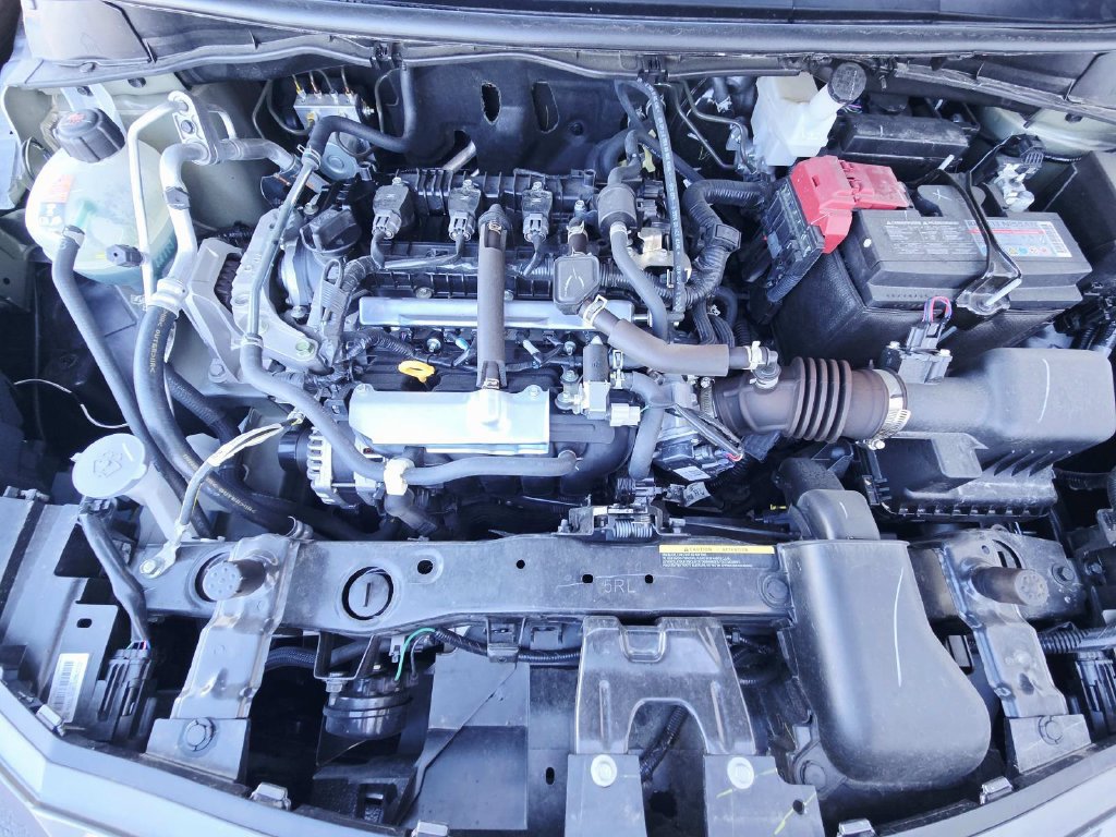Used 2025 Nissan Versa SV w/ Trunk Package FWD image 16