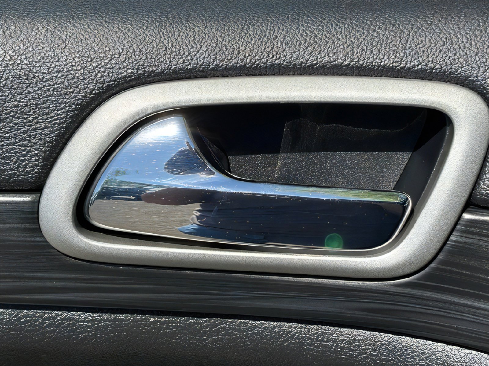 Used 2020 Jeep Grand Cherokee Laredo image 16