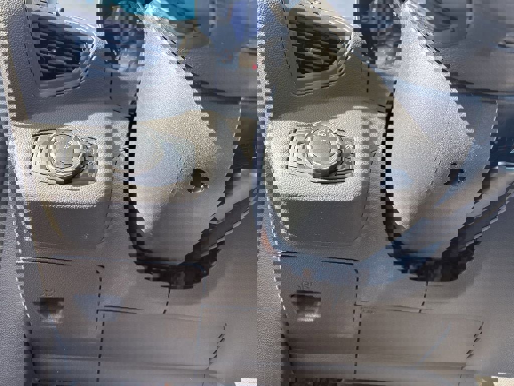 Used 2015 Ford Escape SE image 16