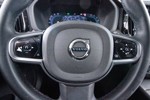 Certified 2025 Volvo XC60 B5 Plus w/ Climate Package AWD/4WD image 15