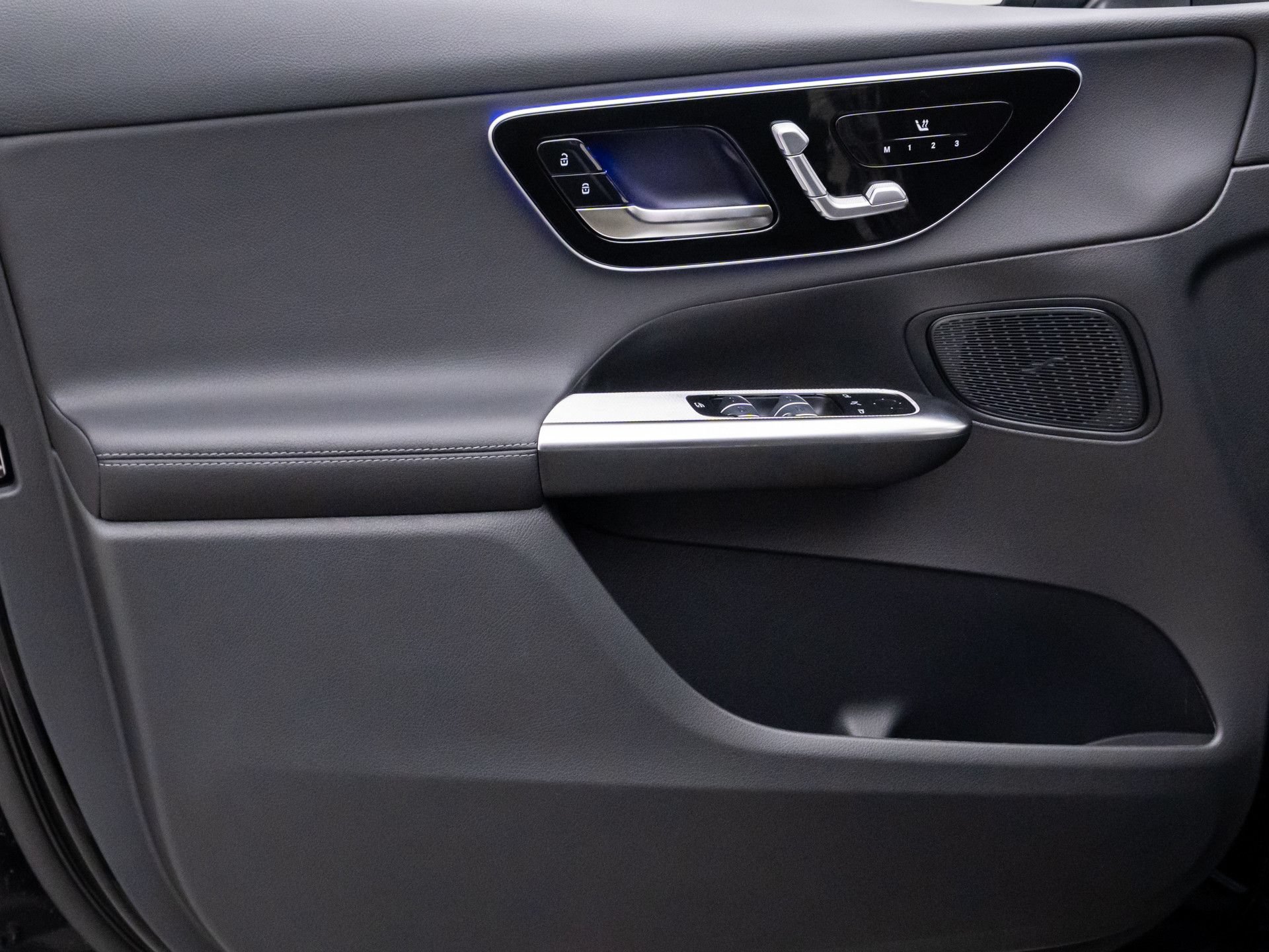 New 2026 Mercedes-Benz GLC 300 4MATIC image 14