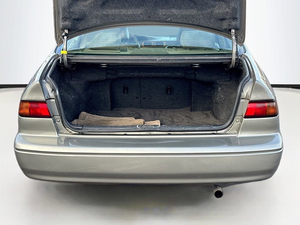 Used 1999 Toyota Camry CE image 7