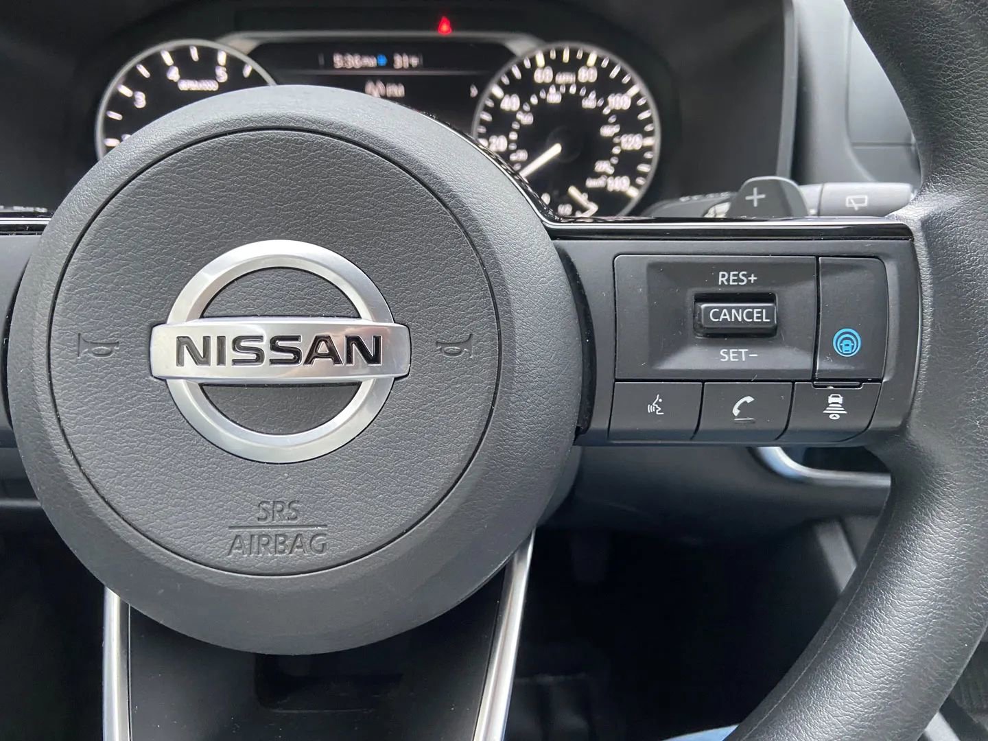 Used 2021 Nissan Rogue SV image 15