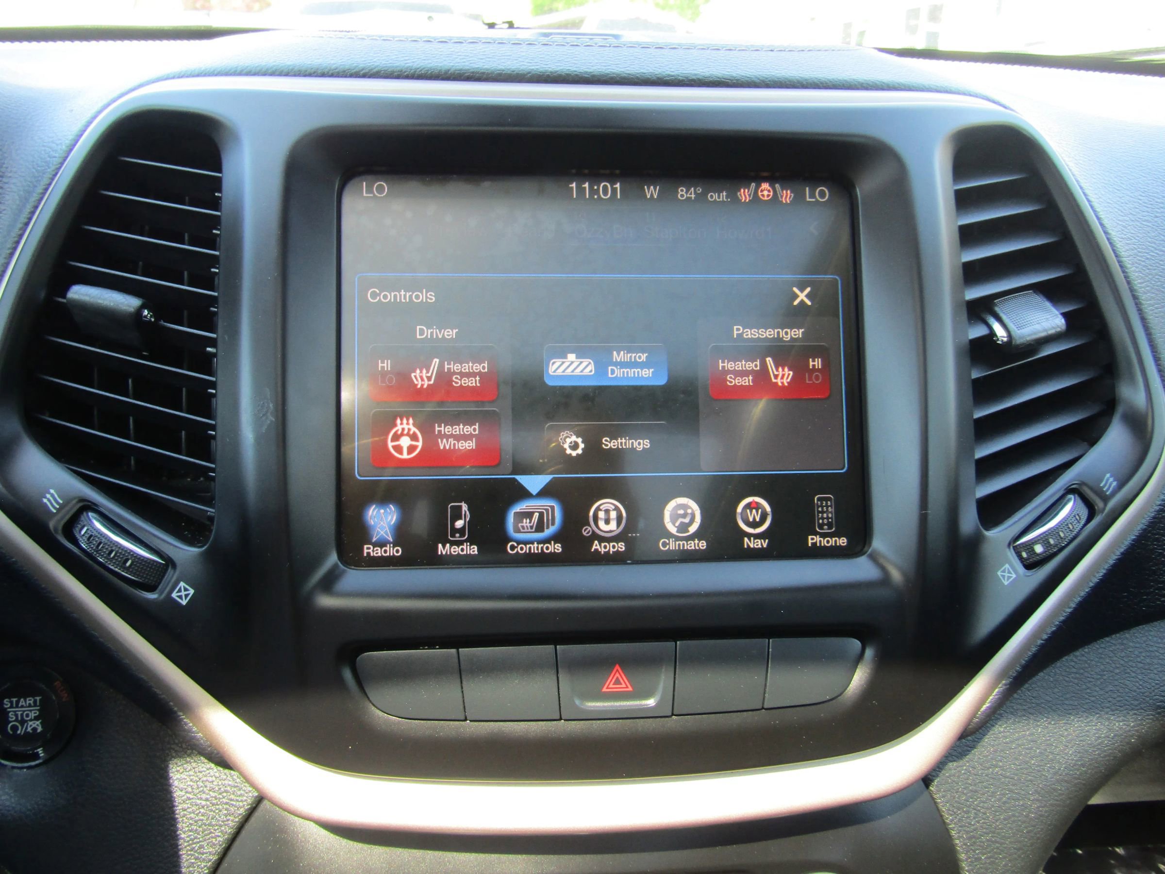 Used 2015 Jeep Cherokee Limited image 27