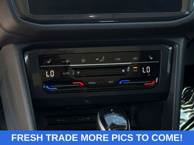 Used 2024 Volkswagen Tiguan SE w/ Panoramic Sunroof Package AWD/4WD image 21
