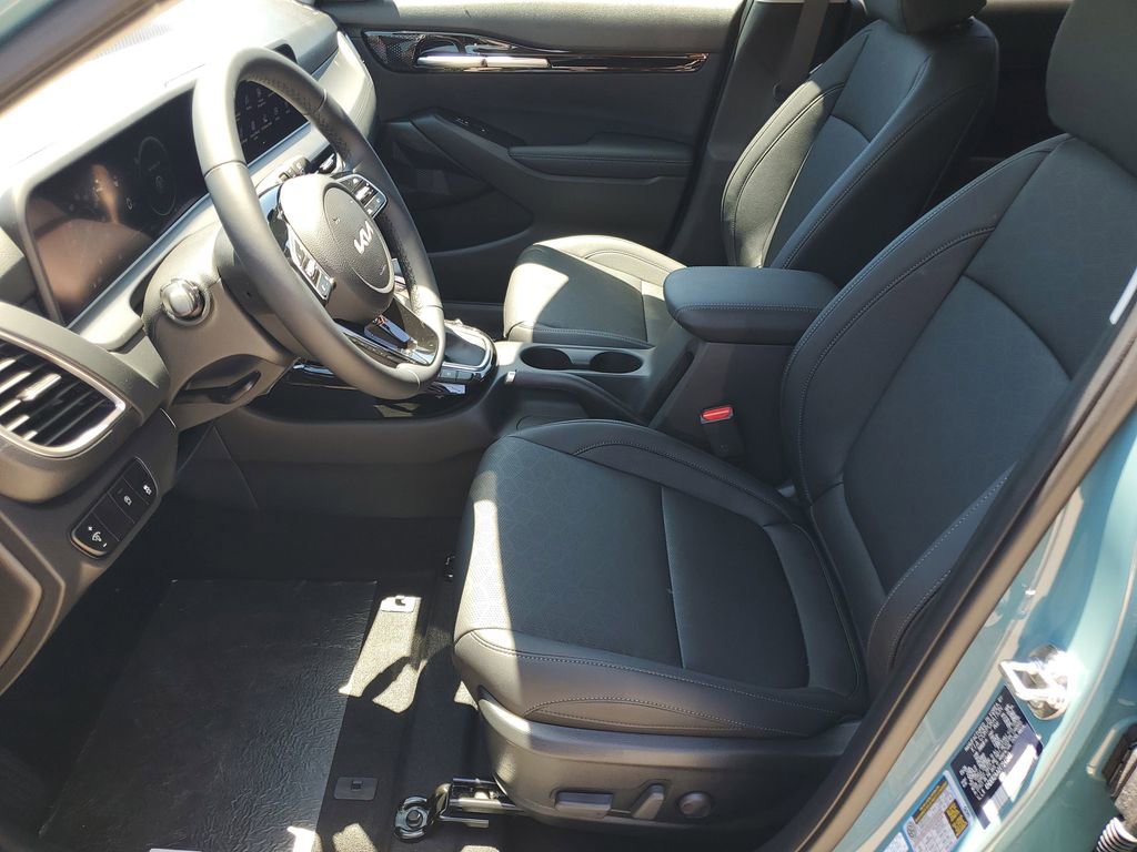 New 2026 Kia Seltos EX FWD image 5